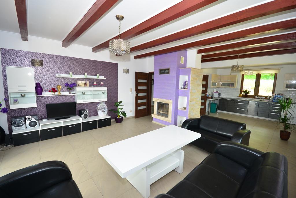 Dom Na Slonnym Villa Monasterzec Ngoại thất bức ảnh